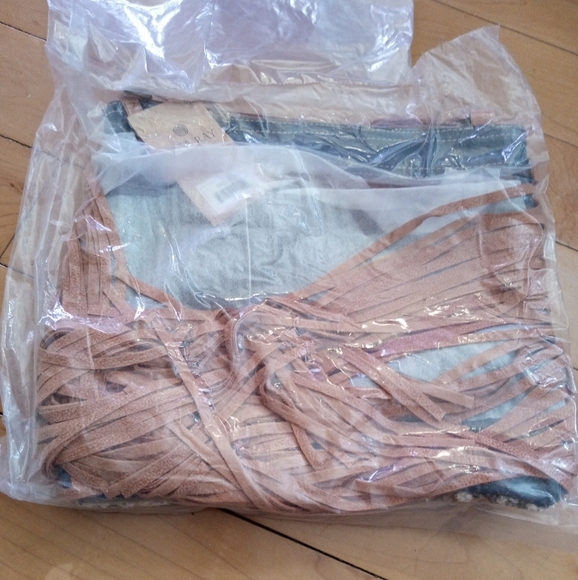 Clea Ray crossbody fringe bag with horse hair recycled canvas NWT - Picture 6 of 6